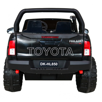 Pojazd Toyota Hilux Czarna